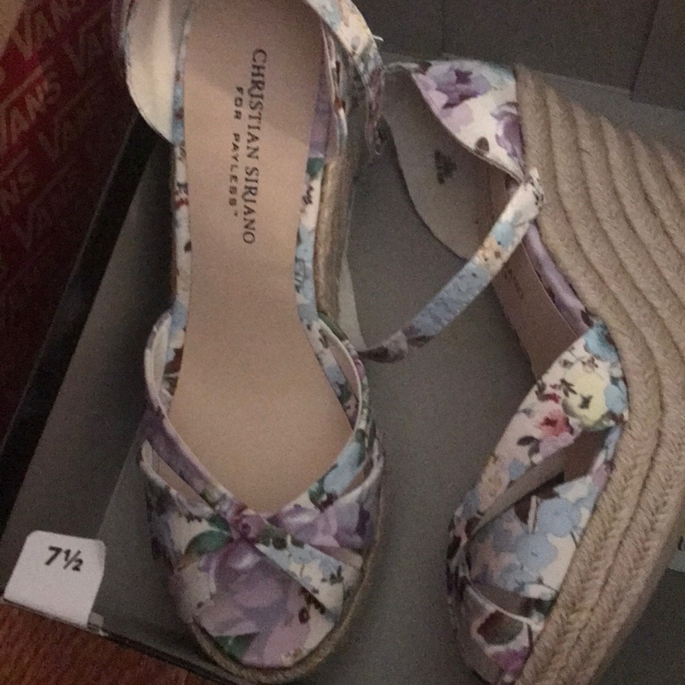 Payless Wedge